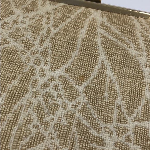 Vintage Clutch Tan and White fabric Pattern - Picture 6 of 12